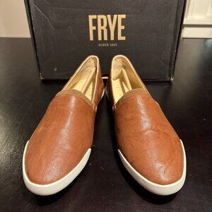 Frye Melanie Slip On Womens Casual Flat Size 11 In Brown Leather. New.